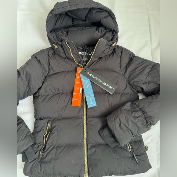 Aritzia Jackets & Blazers - aritzia supersnug off climate medium nwt black with gold zipper